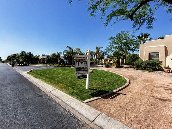 5th image of 800 W San Marcos Dr