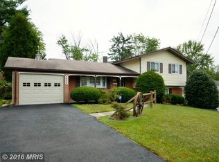 5009 Regina Dr, Annandale, VA 22003
