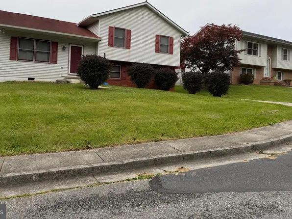 351 Beauregard Blvd, Charles Town, WV 25414