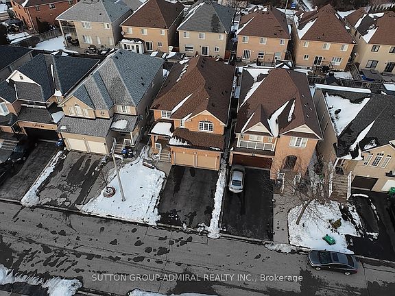 4th image of 43 Newark Way