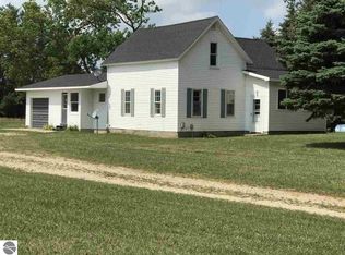 2161 N 41 Rd, Manton, MI 49663
