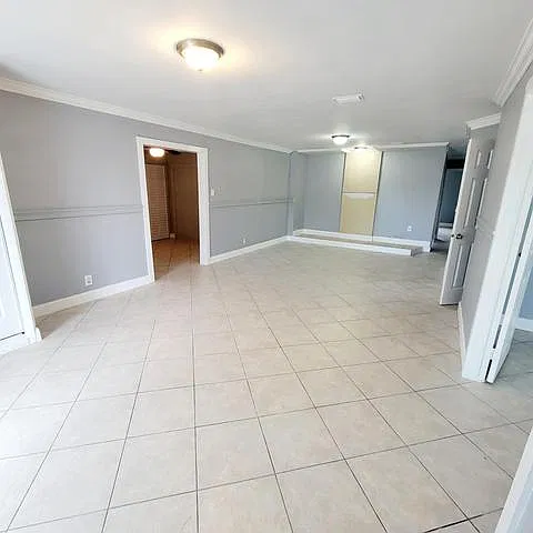 4 bed, 1600 sqft, $3,350 — Photo 3