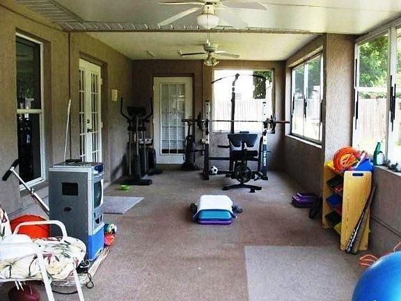 5th image of 2150 Heatheroak Dr