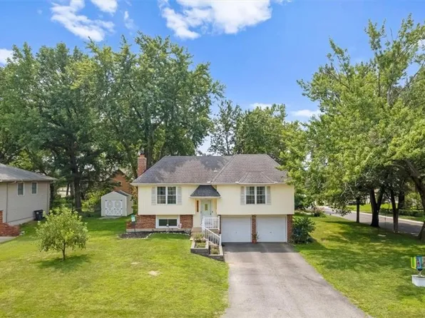 14215 W 94th Ter, Lenexa, KS 66215