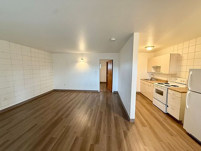 1st image of 509 S Bryan Ave APT 11