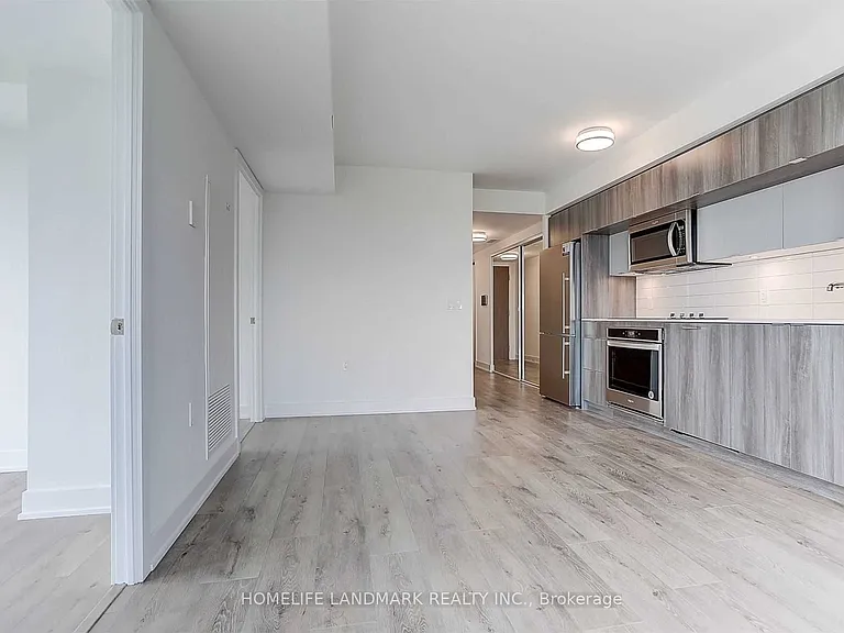585 Bloor St E #1618 — Photo 8