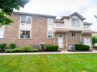 34 Marina View Dr #34, Sewaren, NJ 07077