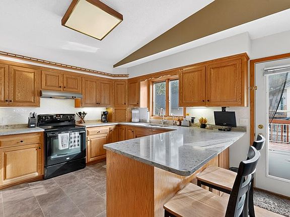 2nd image of 608 James St NE