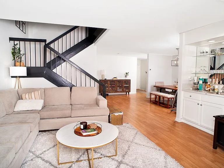 18200 Andrea Cir S #3 — Photo 4