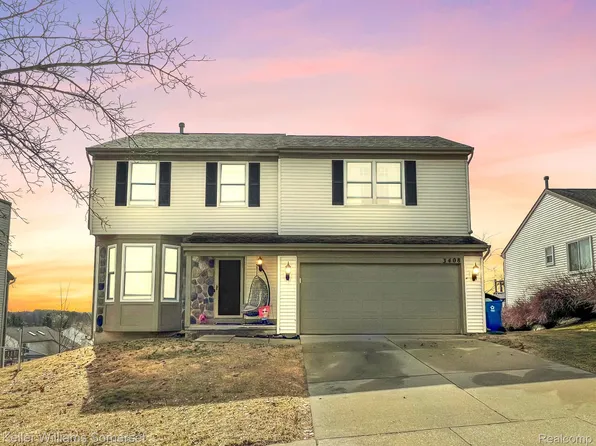 3408 Hilltop Dr, Holly, MI 48442