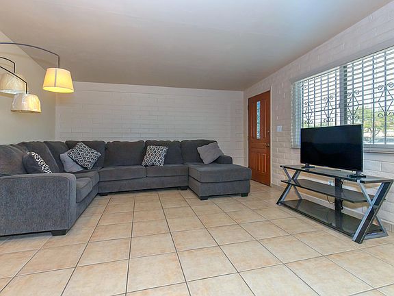 4th image of 1802 S Treat Ave