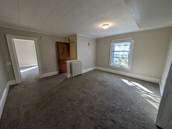 200 Brooks Ave #C-2, Rochester, NY 14619