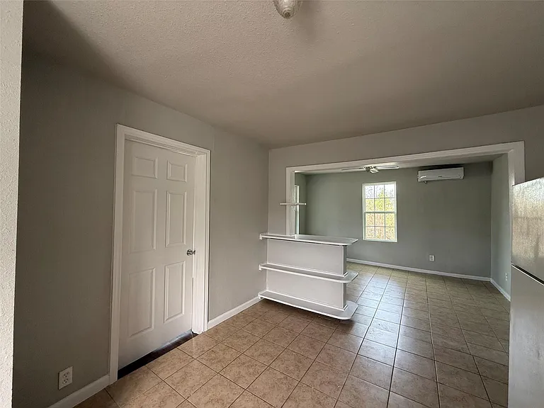 7314 Navigation Blvd #A — Photo 6