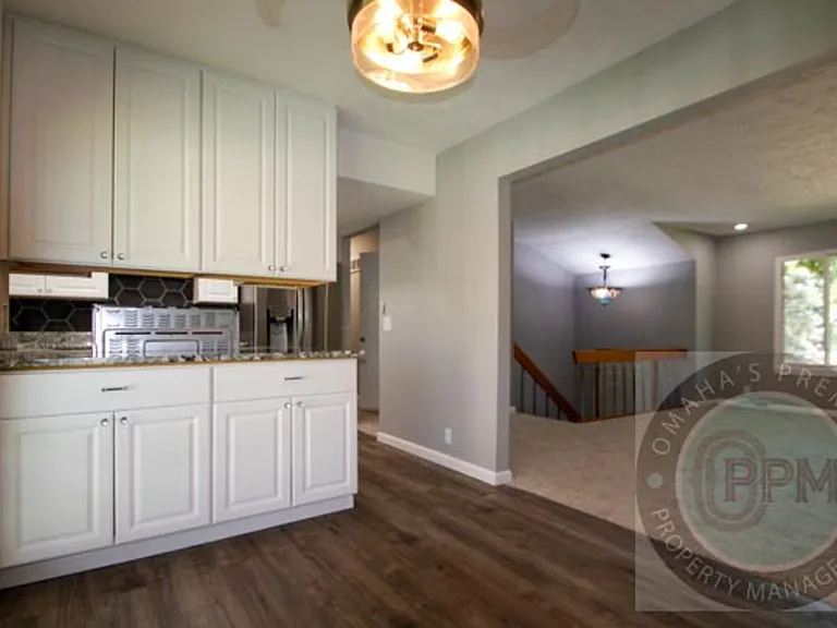 6204 S 140th Ave — Photo 8