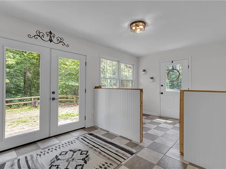 6290 Cascade Palmetto Hwy — Photo 30