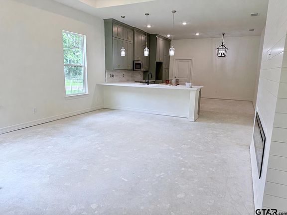 2nd image of 5350 1st St