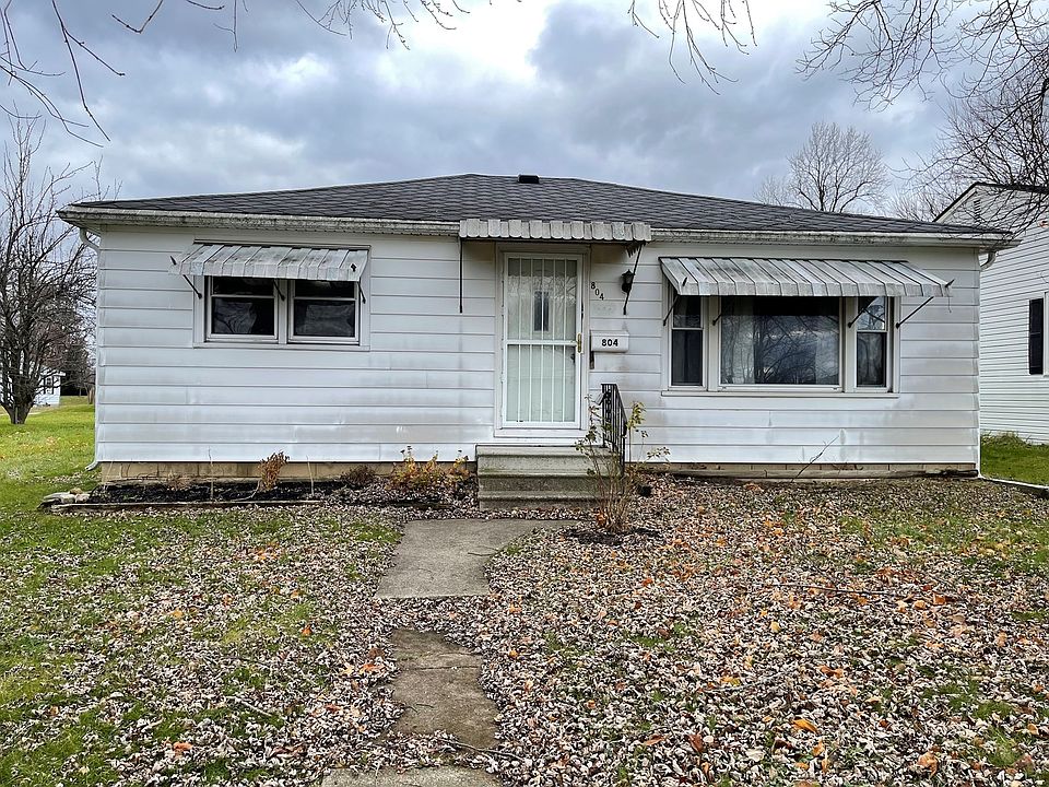 1st image of 804 & 804-1/2 East Dr #13