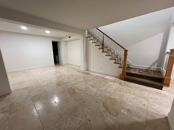 2nd image of 2065 Ward St