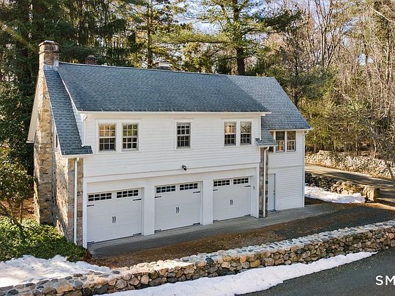 2nd image of 14 Chestnut Hill Road