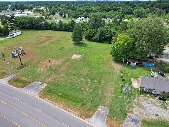 2nd image of 1525 E 5th St