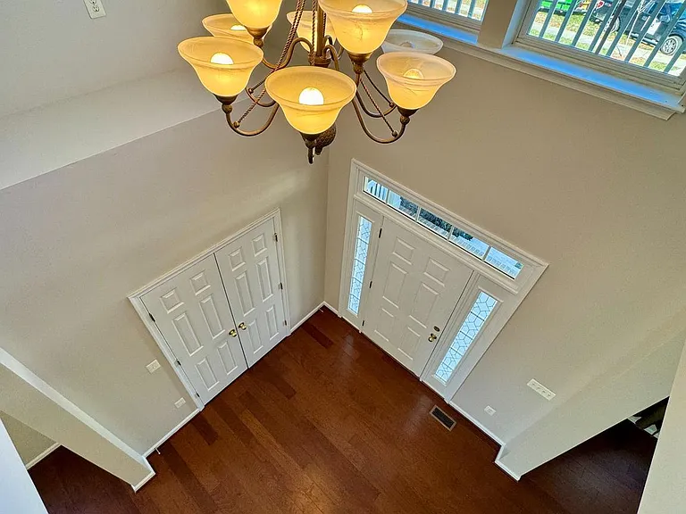 1308 Walker Dr — Photo 2