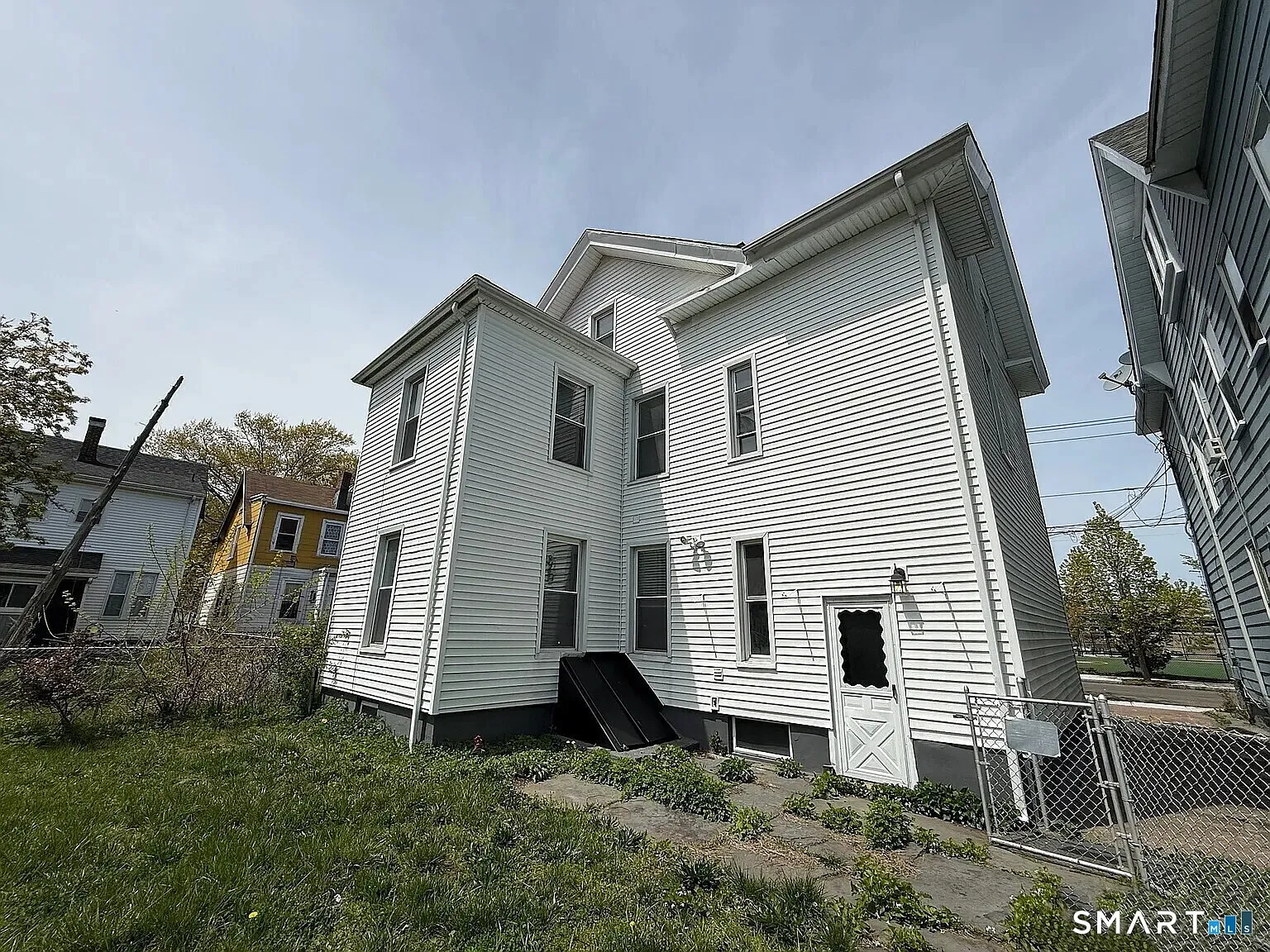 180 Portsea St — Photo 1
