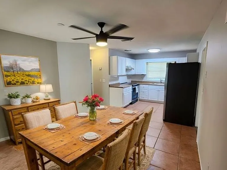 2913 Bayeux Ave — Photo 5