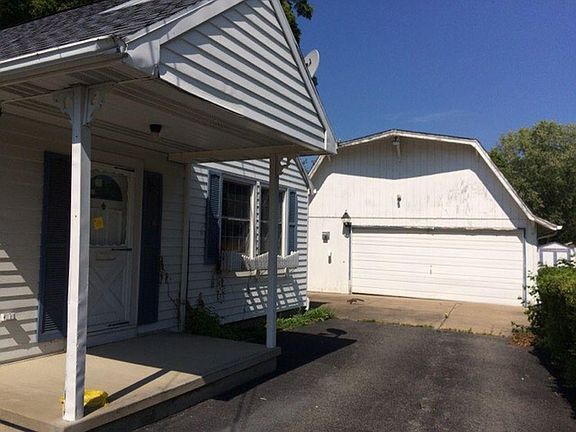 4th image of 8514 Witkop Ave