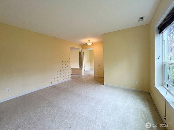 4th image of 18542 97th Ave Court E