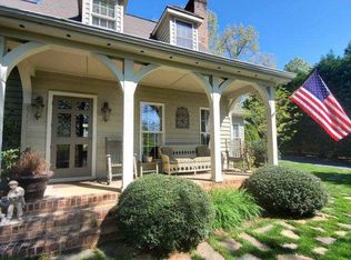 386 Cedar Glen Close, Nellysford, VA 22958