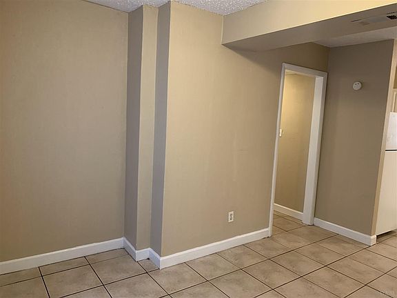 5th image of 12 Carey Ave