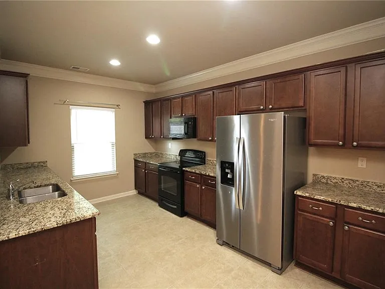 1317 Castleberry Dr — Photo 9