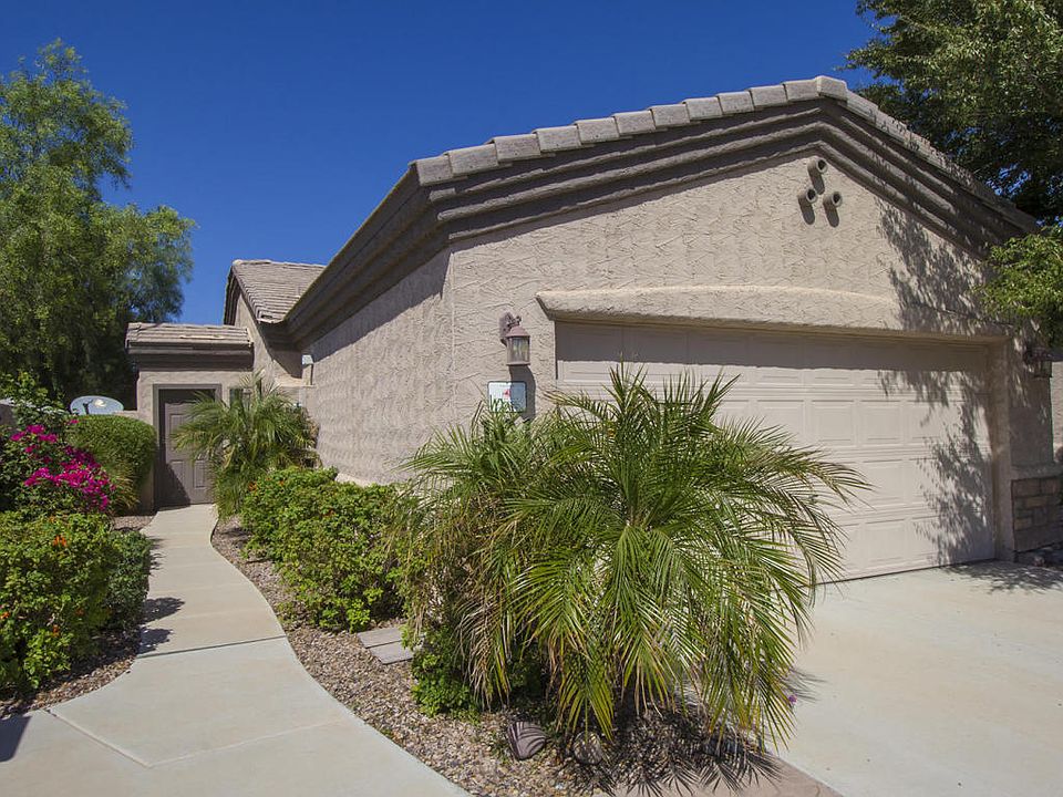 1st image of 846 N Pueblo Dr Unit 1