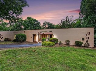 5427 Tallwood Estates Dr, Thomasville, NC 27360