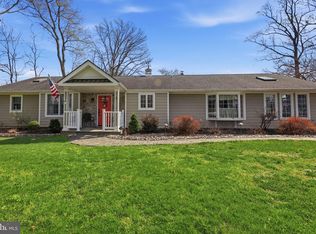 2 Simpson Dr, Yardley, PA