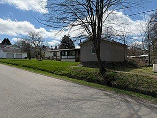 3rd image of 45 Grant St