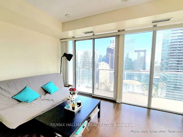 126 Simcoe St #2703 — Photo 6