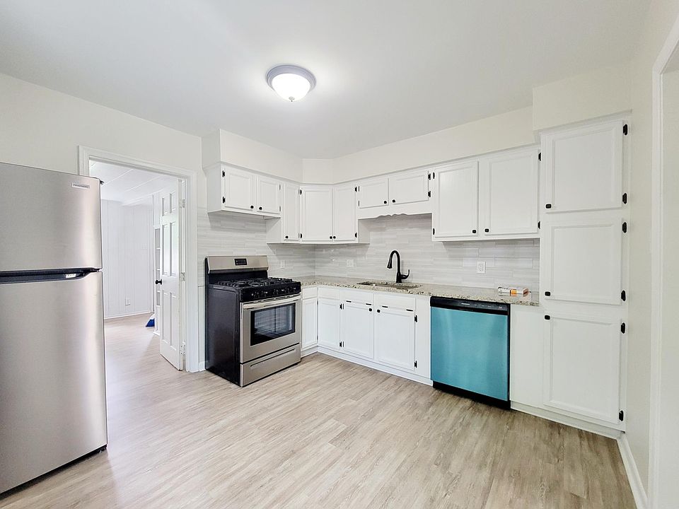 1st image of 9264 Buckman Ave #1A