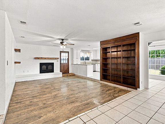 5th image of 209 Diane Dr