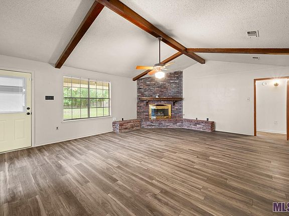 3rd image of 16333 Paint Ave