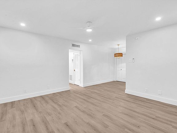 5th image of 350 S Cypress Road #501
