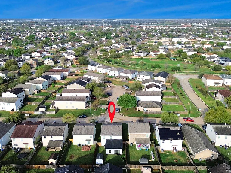 7826 Maverick Trace Ln — Photo 48