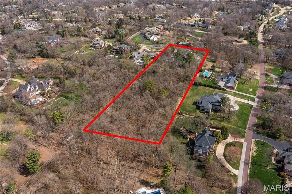 1821 Topping Rd photo 1