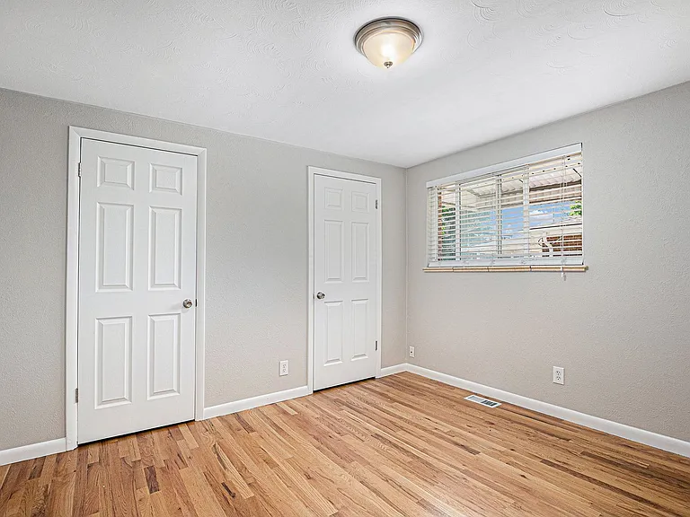 4132 N Zuni St — Photo 11