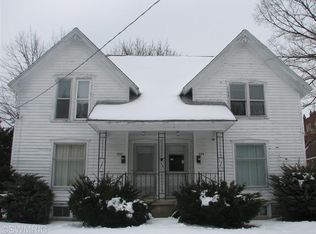 322 Pleasant St, Belding, MI 48809