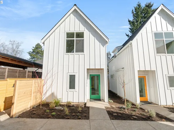 2289 N Humboldt St, Portland, OR 97217