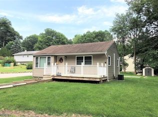 20 David Rd, Stanhope, NJ 07874