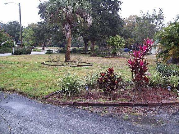 3rd image of 1841 Almeria Way S