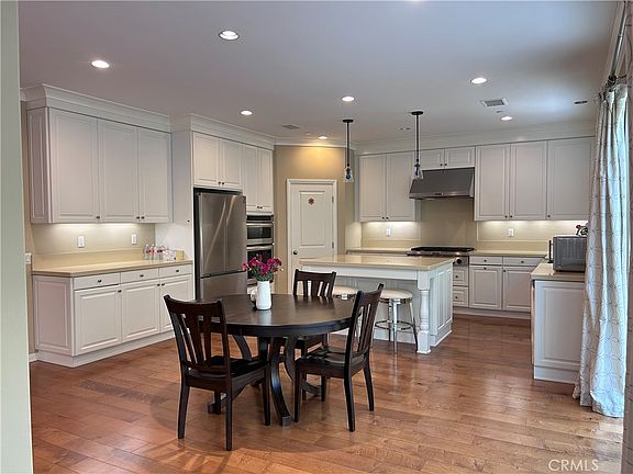 4th image of 63 Elmdale