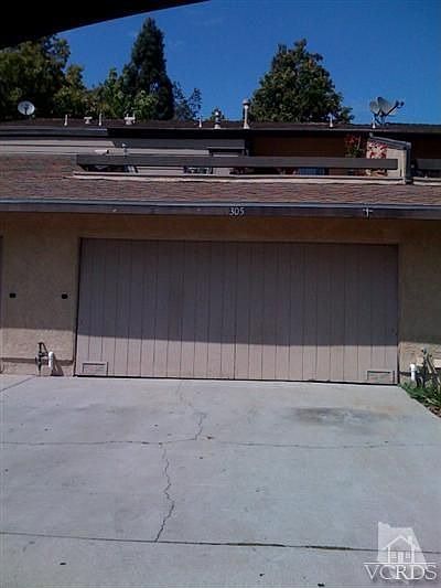 2nd image of 305 Oakwood St
